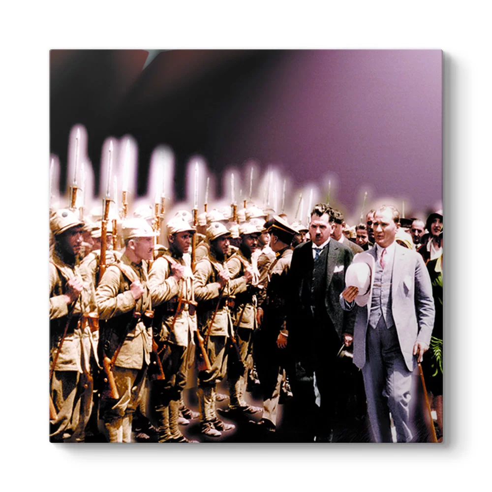 Atatürk ve Askerler Tablosu - Model 3